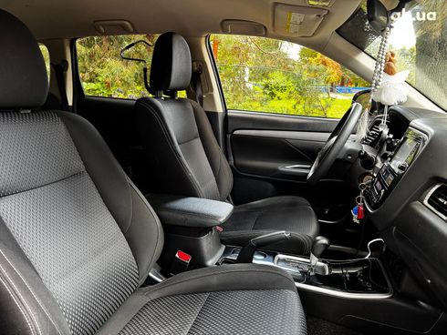 Mitsubishi Outlander 2017 синий - фото 27