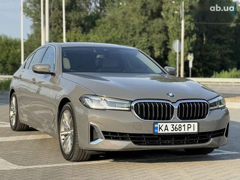 BMW 5 серия 2021 - фото 4