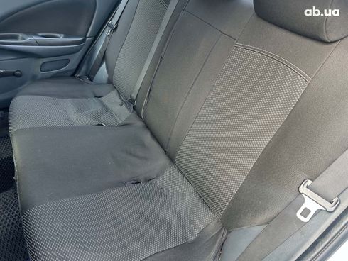 Nissan Almera 2005 серый - фото 12
