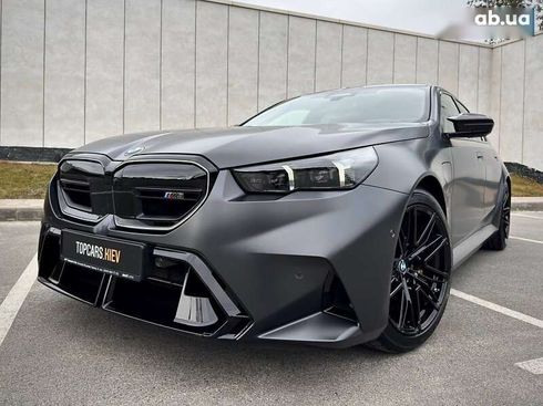 BMW M5 2025 - фото 3