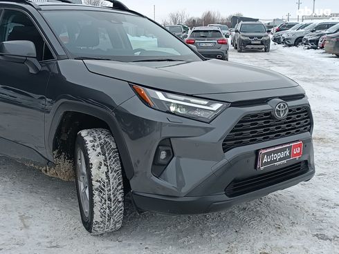 Toyota RAV4 2025 серый - фото 18