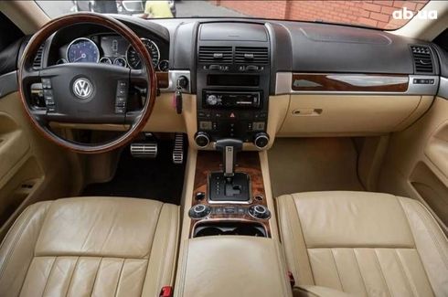 Volkswagen Touareg 2008 черный - фото 4