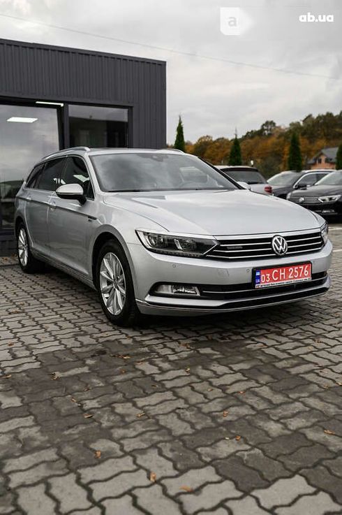 Volkswagen Passat 2018 - фото 16