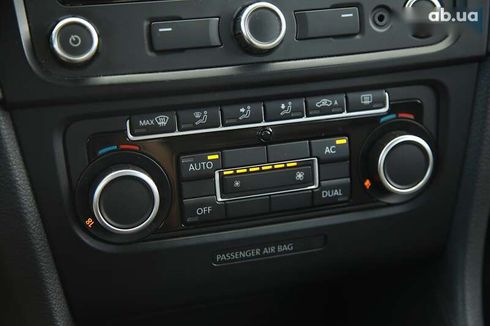 Volkswagen Golf 2012 - фото 17