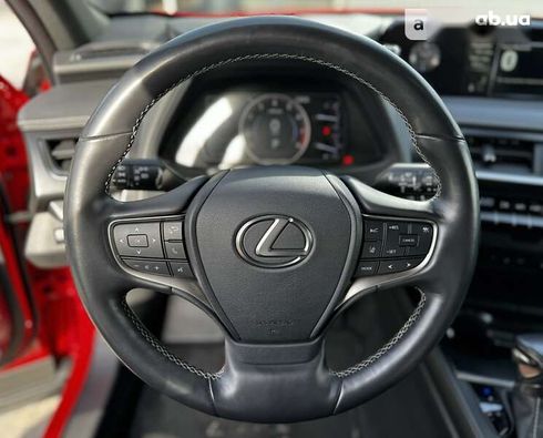 Lexus UX 2019 - фото 16