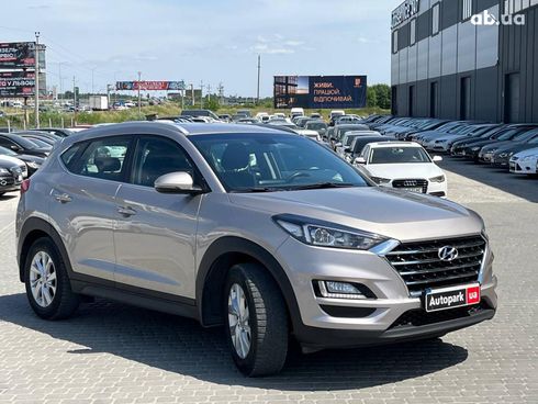 Hyundai Tucson 2018 бежевый - фото 3