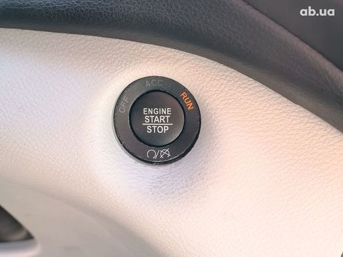 Jeep Cherokee 2019 красный - фото 32