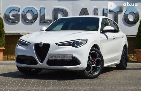 Alfa Romeo Stelvio 2021 - фото 6