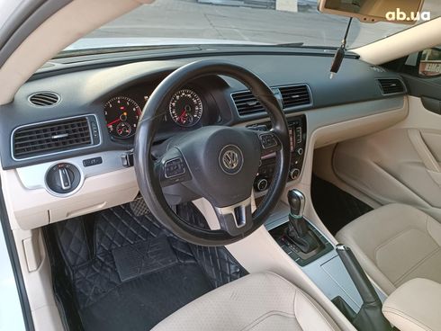 Volkswagen passat b7 2011 белый - фото 5