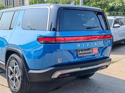 Rivian R1S 2023 синий - фото 11