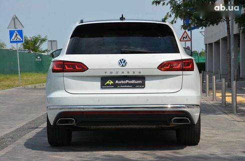 Volkswagen Touareg 2019 - фото 9