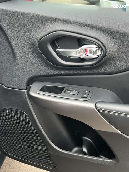 Jeep Cherokee 2022 - фото 27