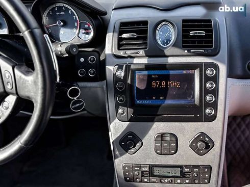 Maserati Quattroporte 2005 - фото 21