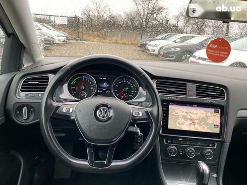 Volkswagen e-Golf 2020 - фото 24