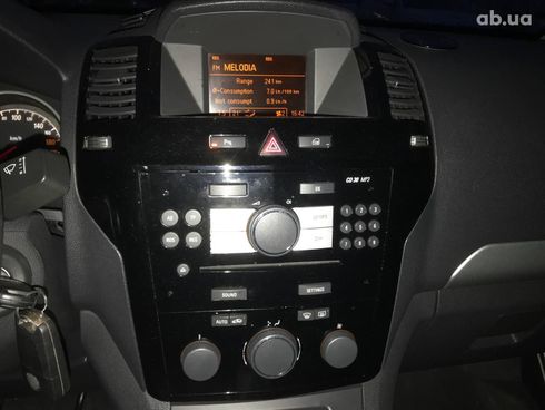 Opel Zafira 2010 серый - фото 20