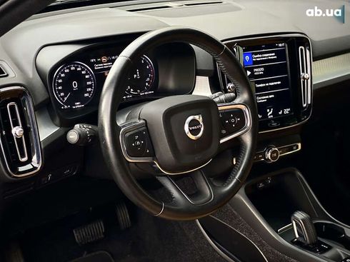Volvo XC40 2020 - фото 14