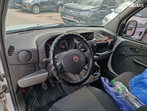 Fiat Doblo 2012 белый - фото 14