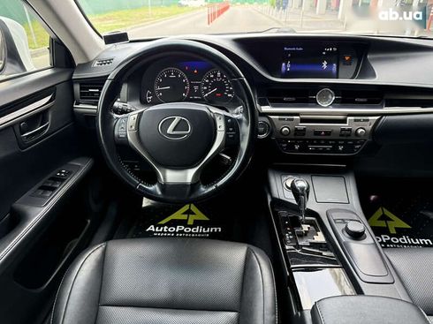 Lexus ES 2015 - фото 21
