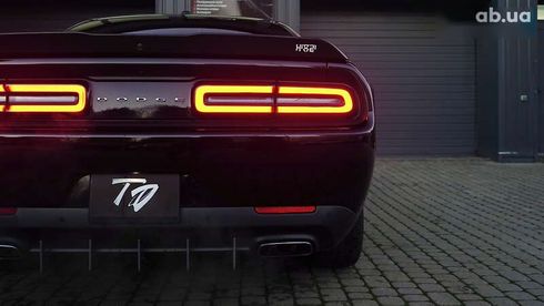 Dodge Challenger 2017 - фото 19