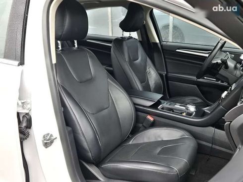Ford Fusion 2019 - фото 11