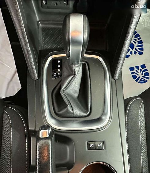 Renault Megane 2018 - фото 23