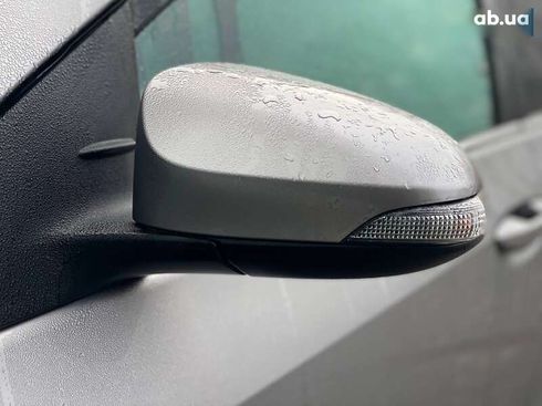 Toyota Corolla 2017 - фото 18