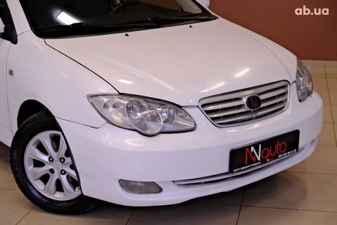 BYD F3 2013 белый - фото 3