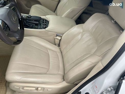 Lexus LX 2017 - фото 30