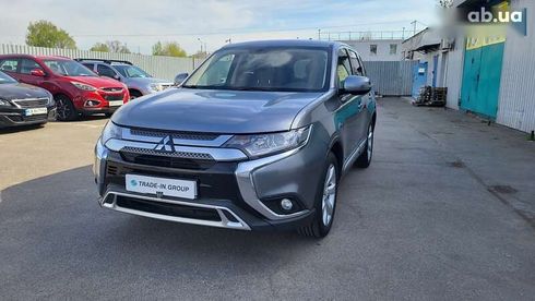 Mitsubishi Outlander 2021 - фото 10