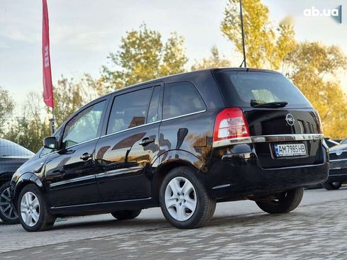 Opel Zafira 2011 - фото 19