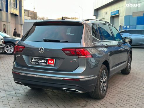 Volkswagen Tiguan 2017 серый - фото 6