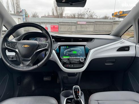 Chevrolet Bolt 2019 белый - фото 22