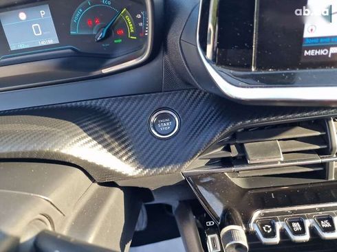 Peugeot 208 2021 - фото 29