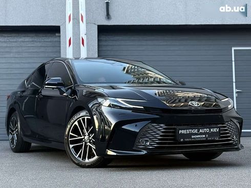 Toyota Camry 2024 - фото 3