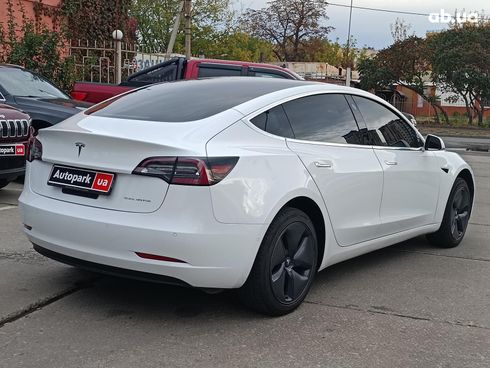 Tesla Model 3 2019 белый - фото 12