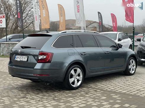 Skoda Octavia 2019 - фото 13