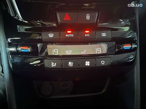 Peugeot 2008 2015 - фото 17