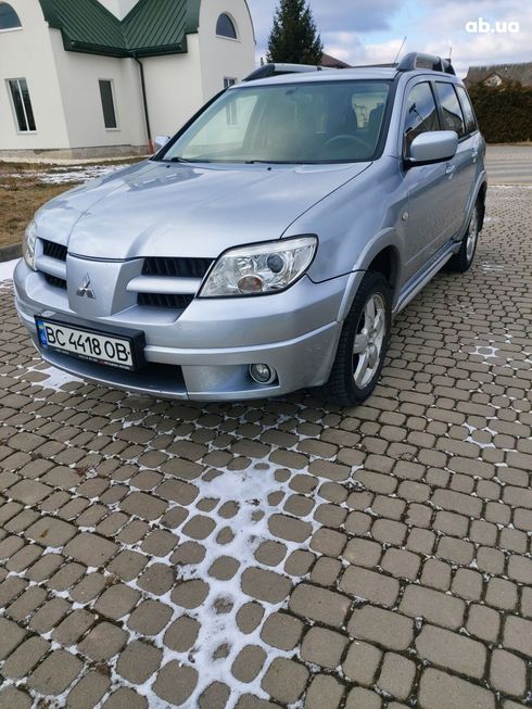 Mitsubishi Outlander 2008 серебристый - фото 5