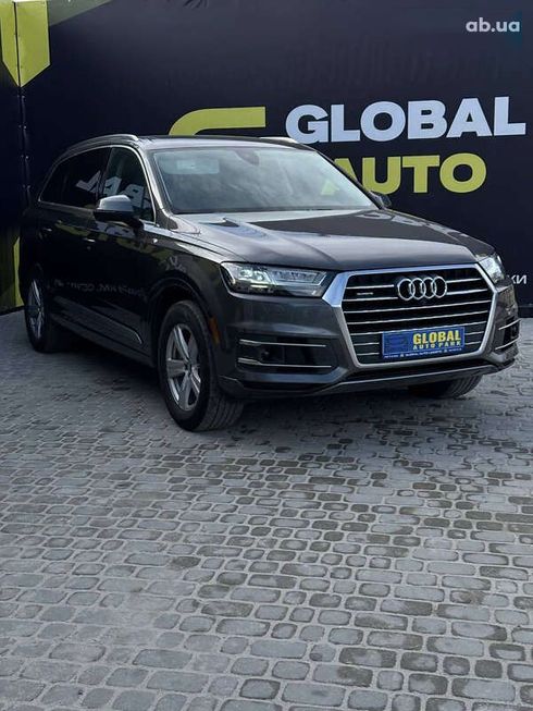 Audi Q7 2018 - фото 2