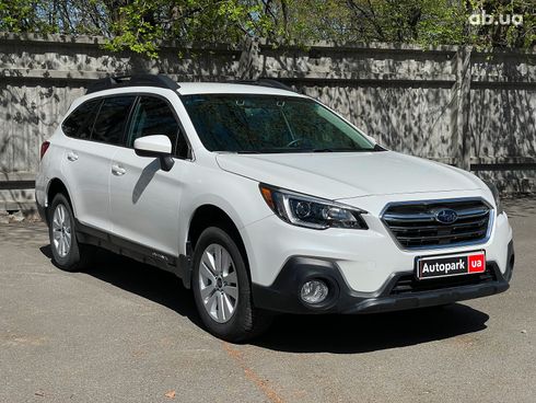 Subaru Outback 2018 белый - фото 3