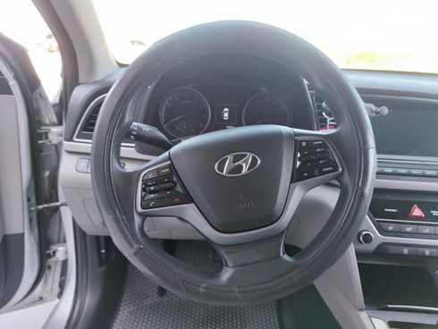 Hyundai Elantra 2017 серый - фото 22