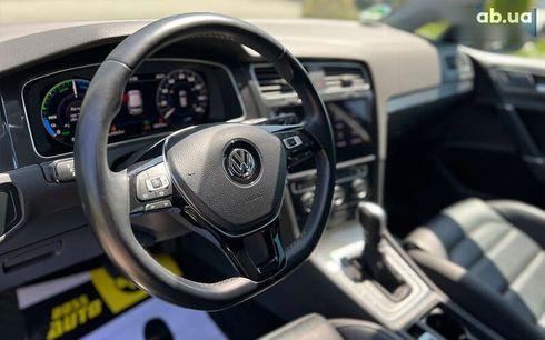 Volkswagen e-Golf 2020 - фото 18
