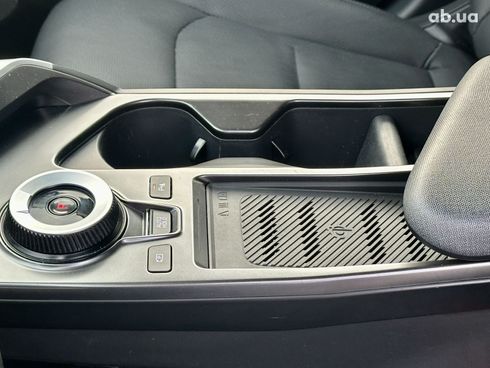 Kia EV6 2023 серый - фото 18