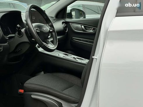 Hyundai Kona Electric 2020 - фото 26