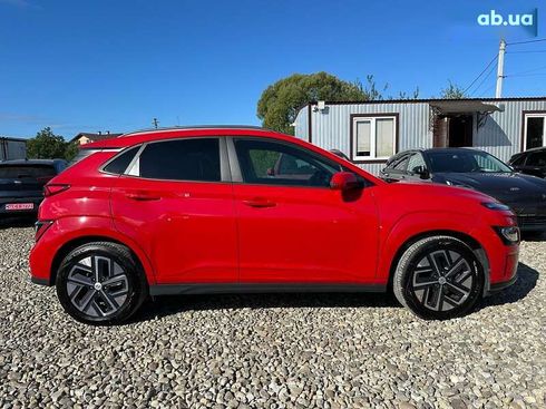 Hyundai Kona Electric 2021 - фото 12