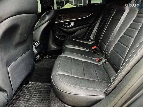 Mercedes-Benz E-Класс 2020 - фото 24