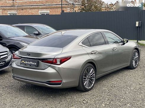 Lexus ES 2021 - фото 7