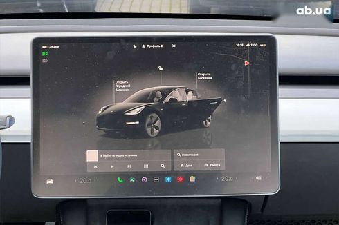 Tesla Model 3 2023 - фото 16