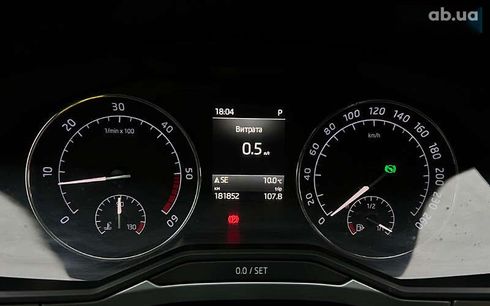 Skoda Superb 2018 - фото 12