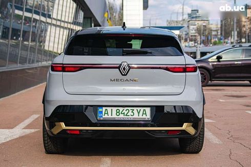 Renault Megane 2022 - фото 7